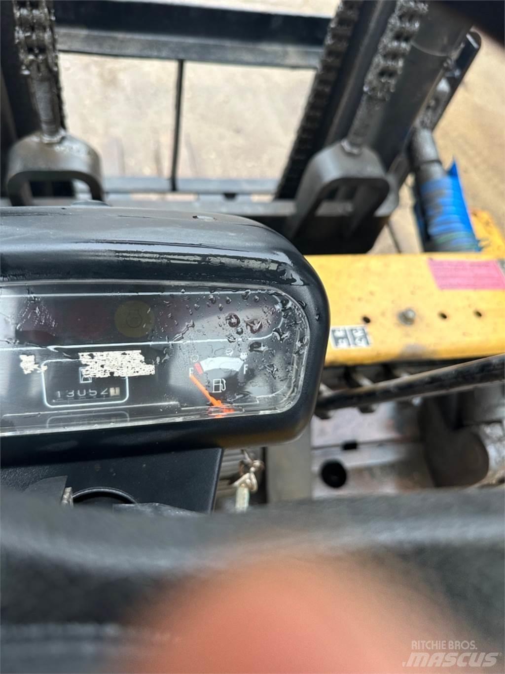 CAT DP40 Дизельные погрузчики