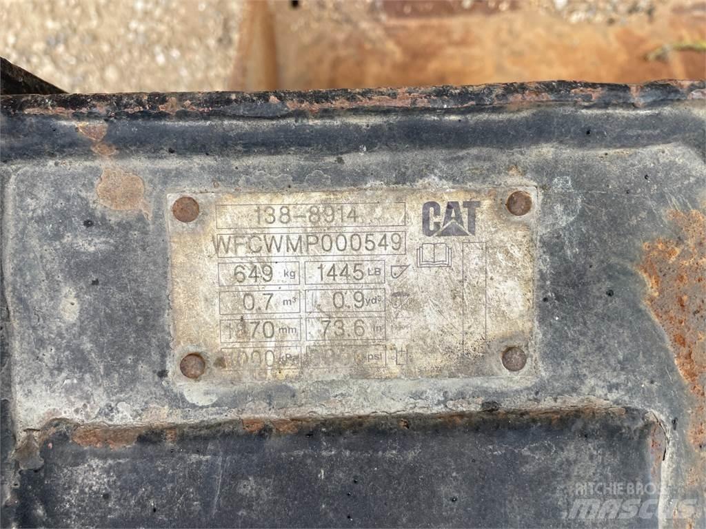 CAT skovl Бульдозерные отвалы