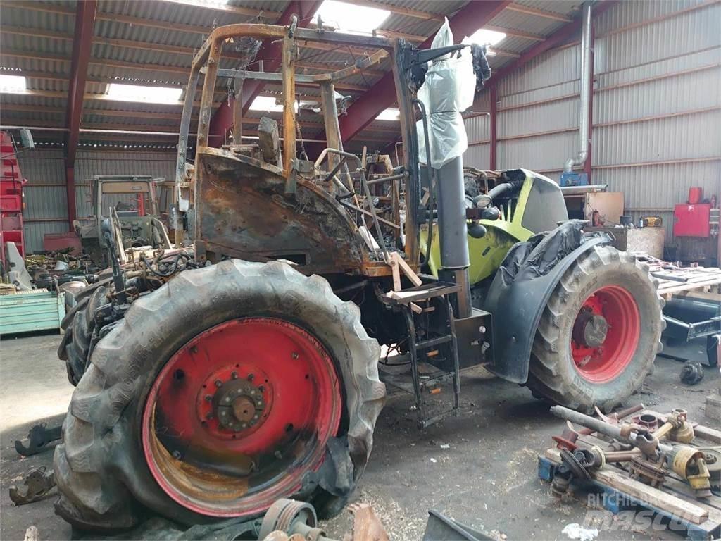CLAAS Axion 840 Трактора