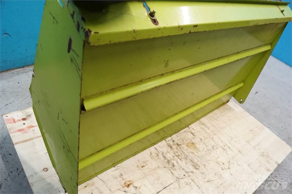 CLAAS Mercator Пескоразбрасыватели