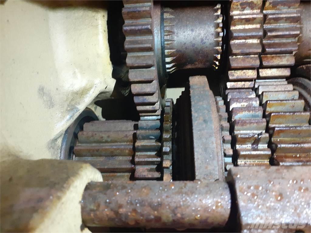 Deutz 4075 Трансмиссии