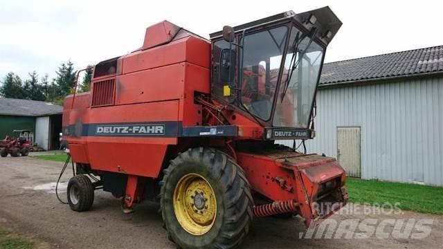 Deutz-Fahr M2680 Зерноуборочные комбайны