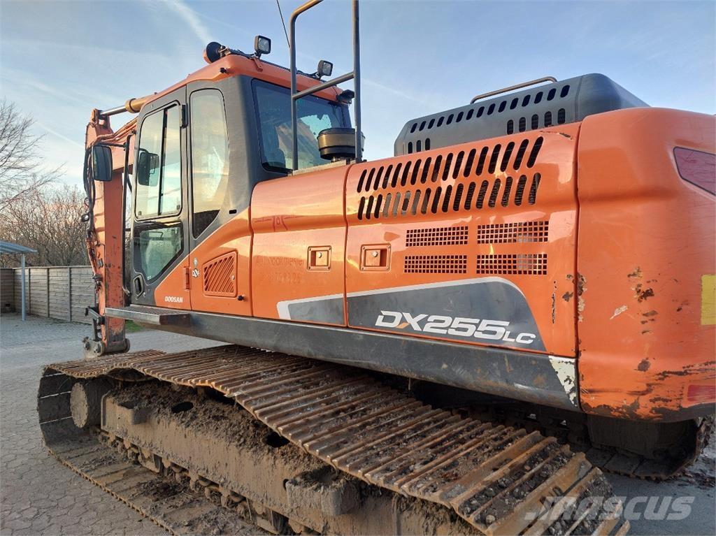 Doosan DX255LC-5 Гусеничные экскаваторы