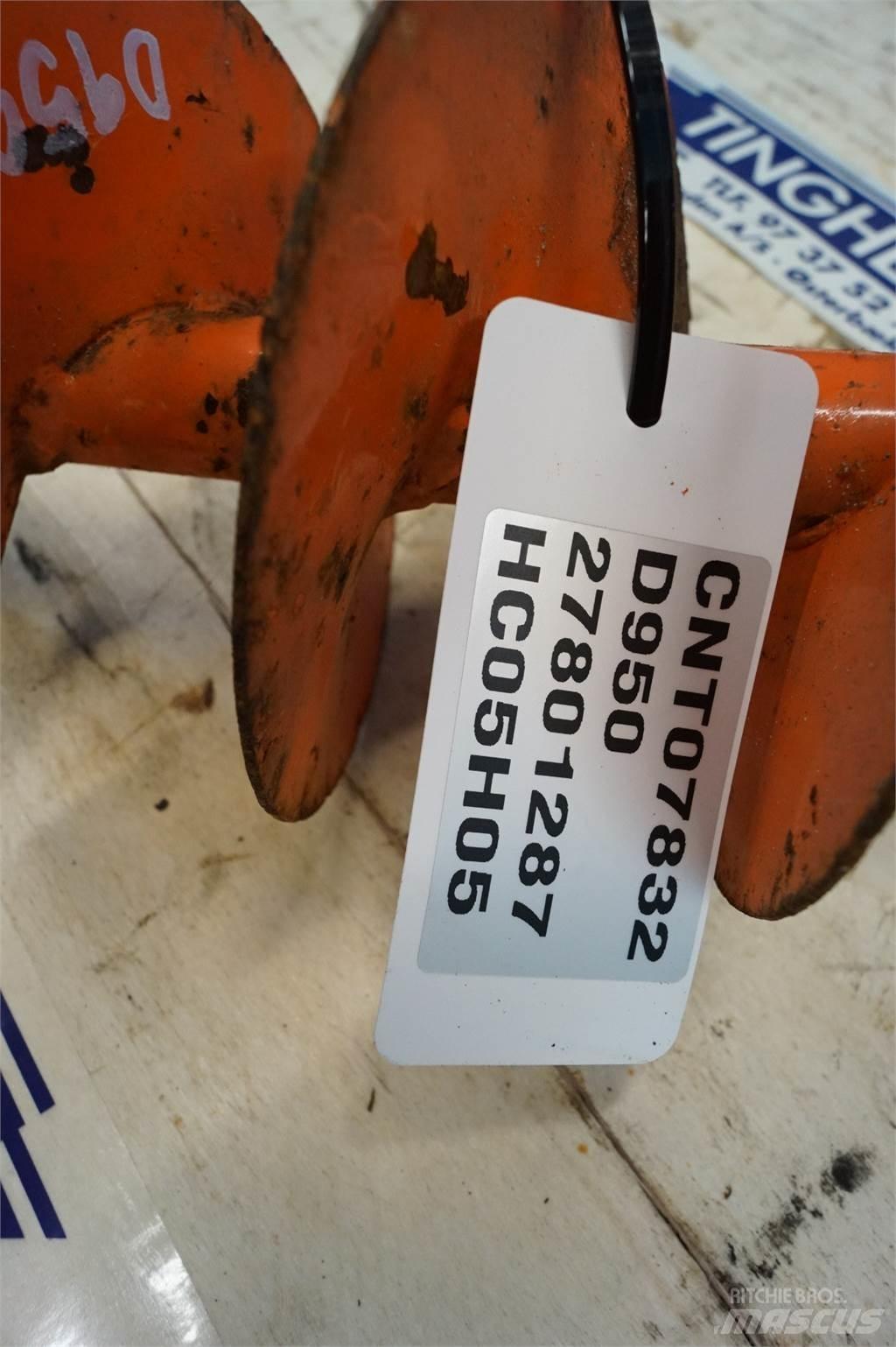 Dronningborg 950 Пескоразбрасыватели