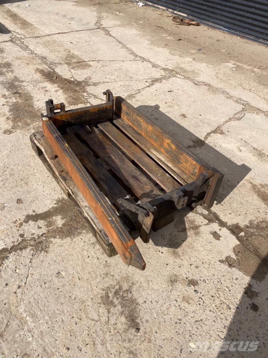Elm 2500kg Паллетные вилы
