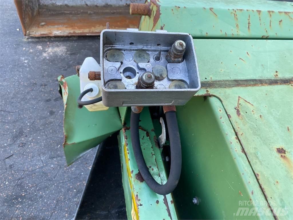 Fendt 8350 Компоненты для зерноуборочных комбайнов