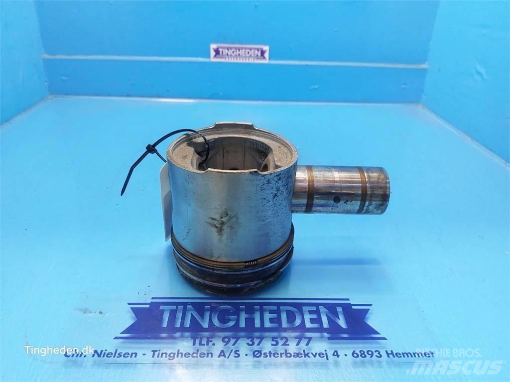 Ford 678 HT Двигатели