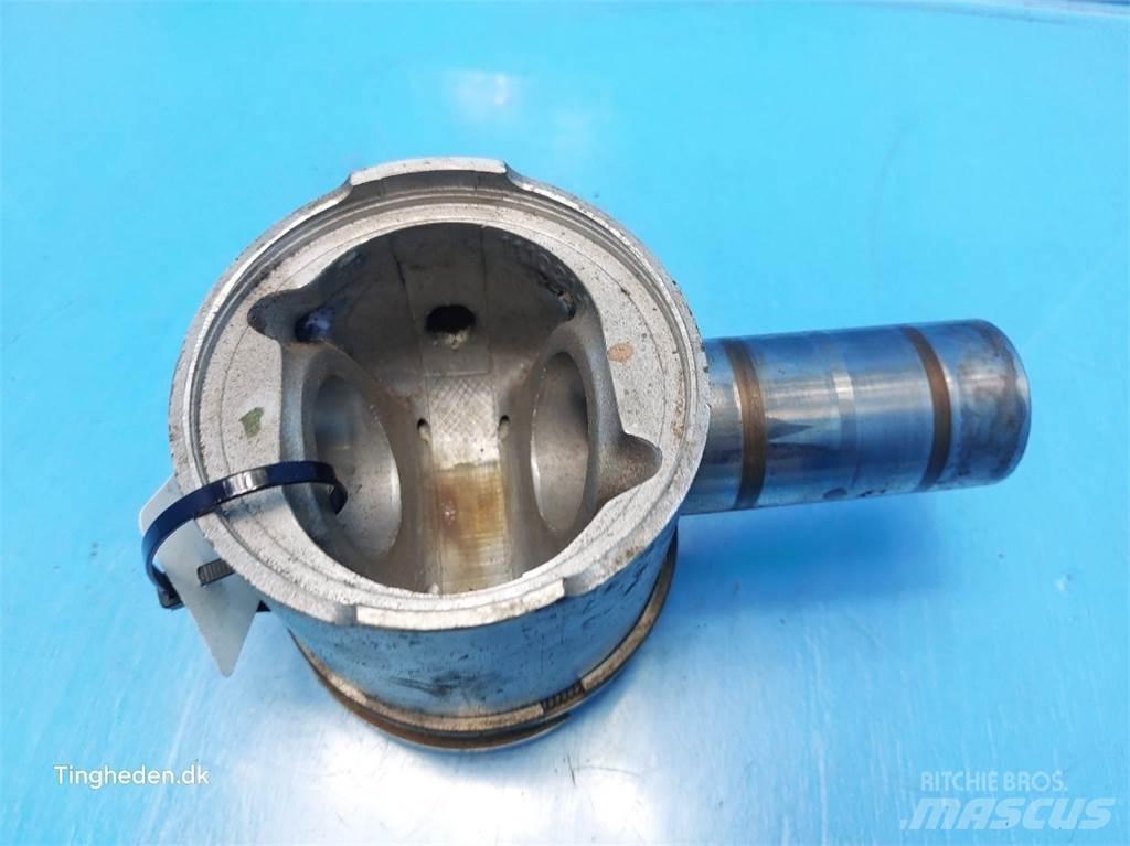Ford 678 HT Двигатели