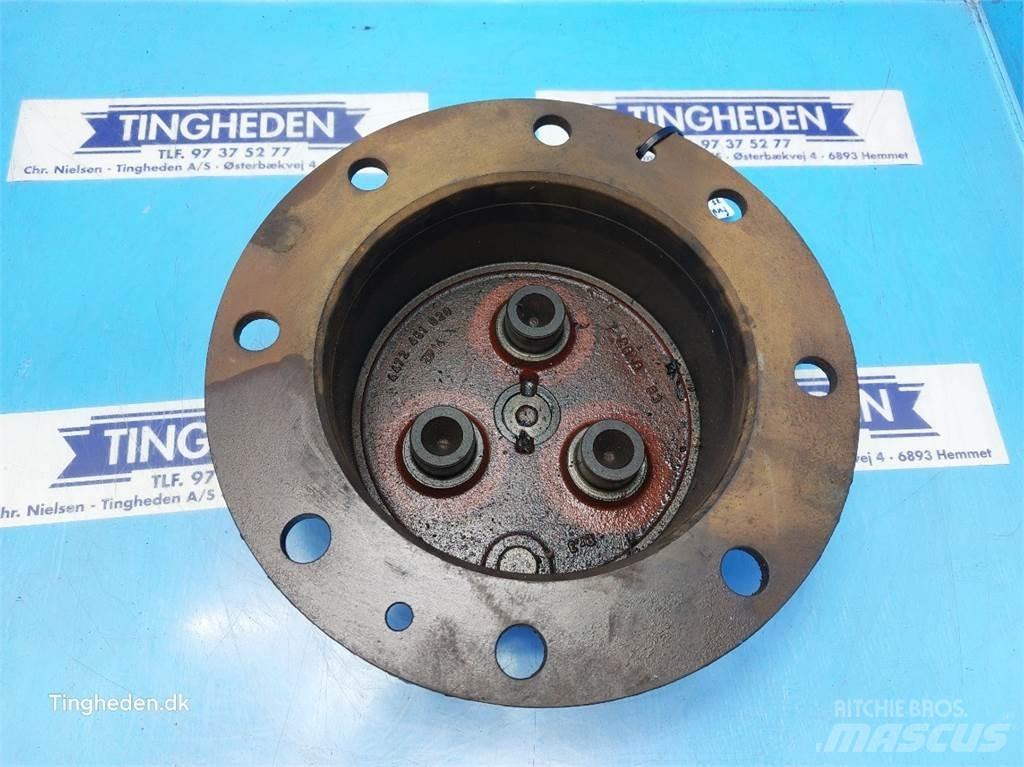 Ford 8210 Навесное оборудование и запчасти