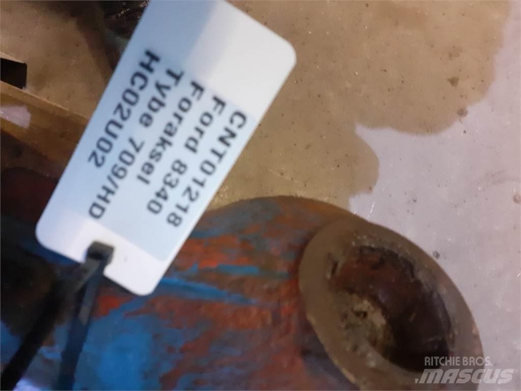 Ford 8340 Навесное оборудование и запчасти