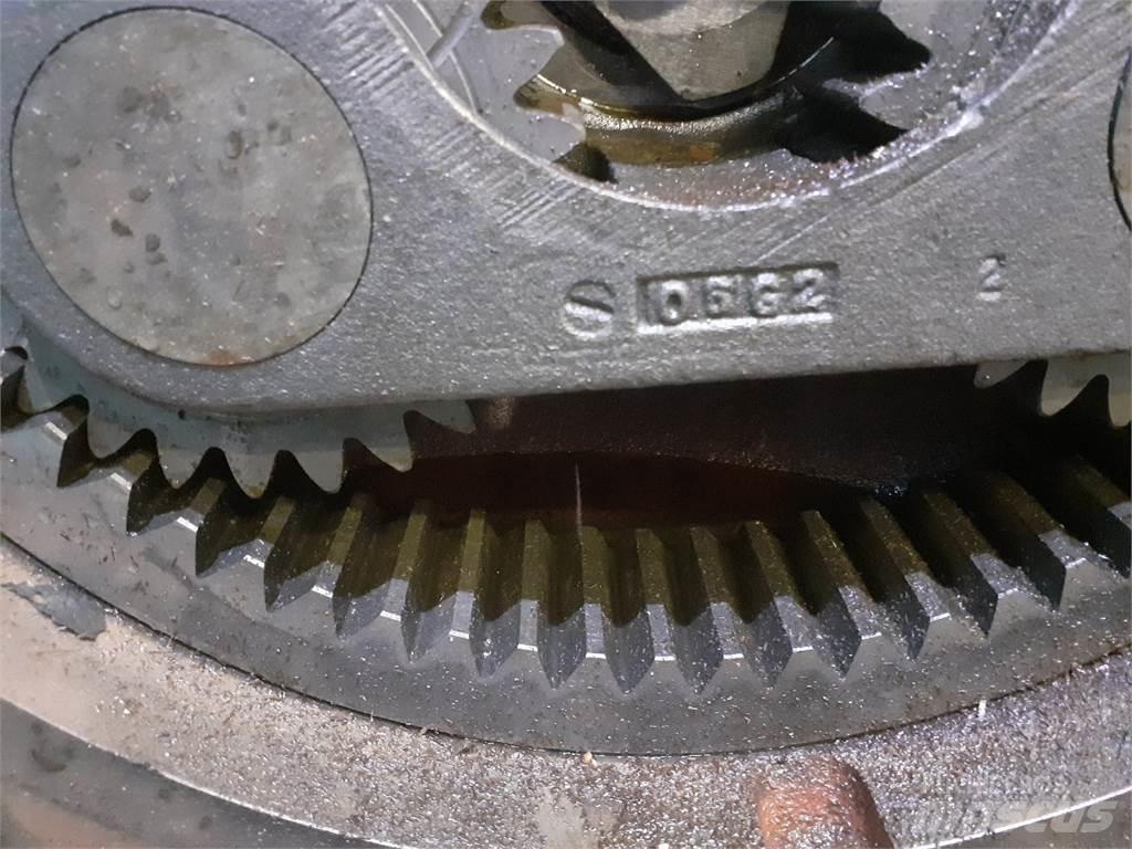 Ford 8630 Навесное оборудование и запчасти