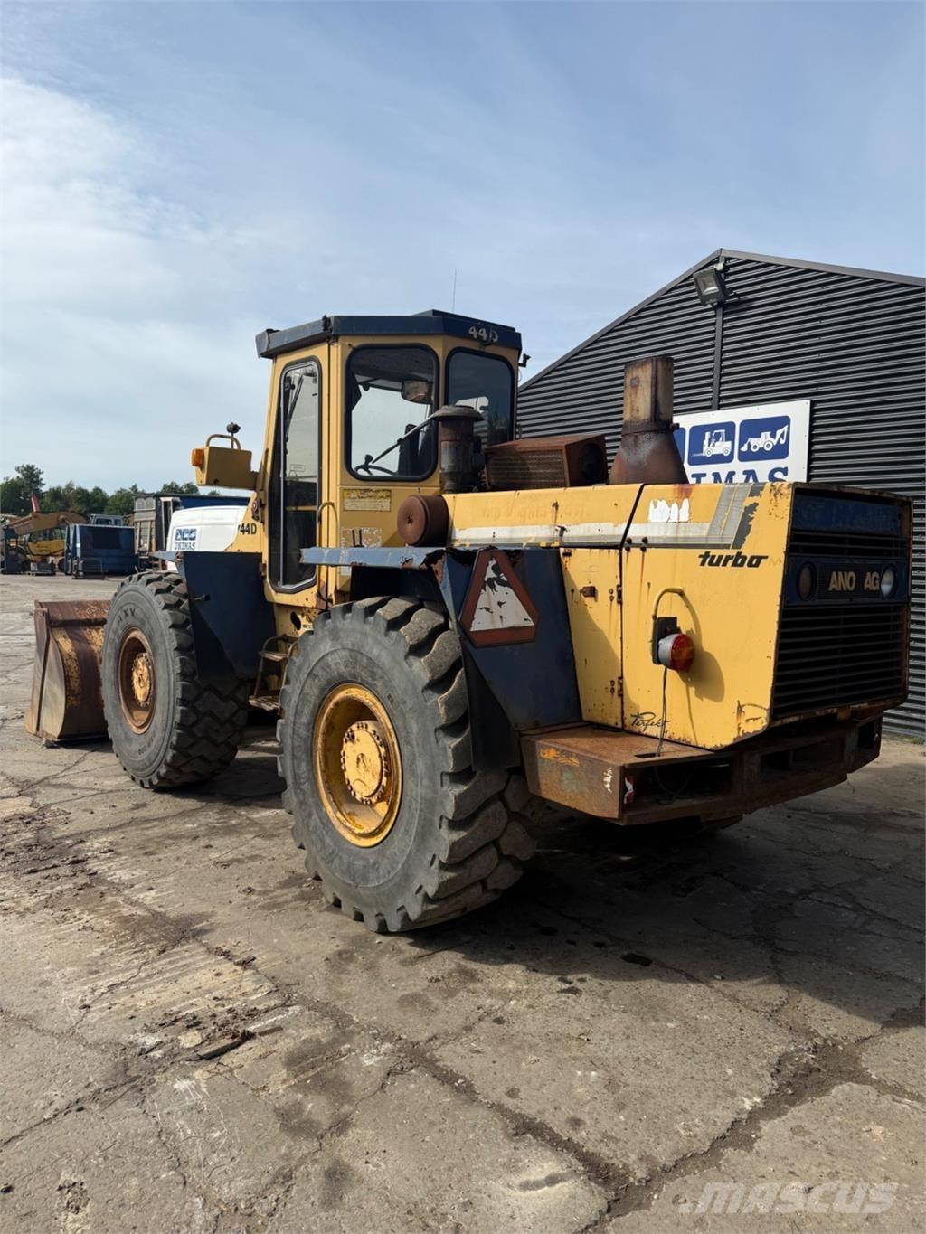 Hanomag 44D Фронтальные погрузчики