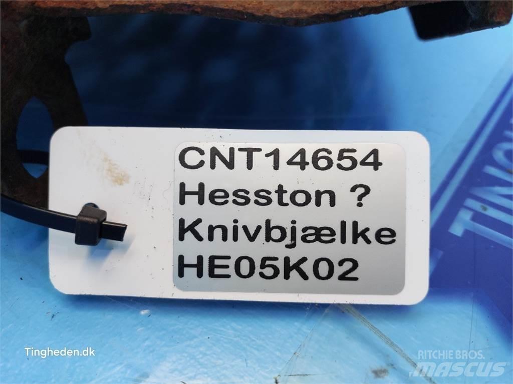 Hesston  Компоненты для зерноуборочных комбайнов