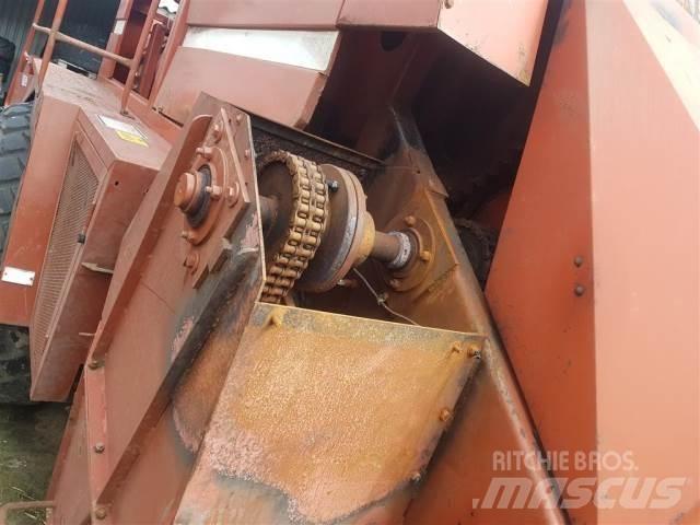 Hesston 4700 Тюковые пресс-подборщики