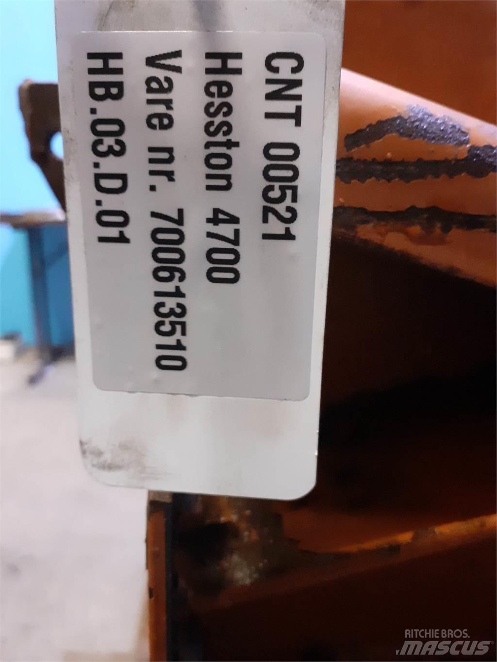 Hesston 4700 Комплектующие сельхозмашин для уборки сена