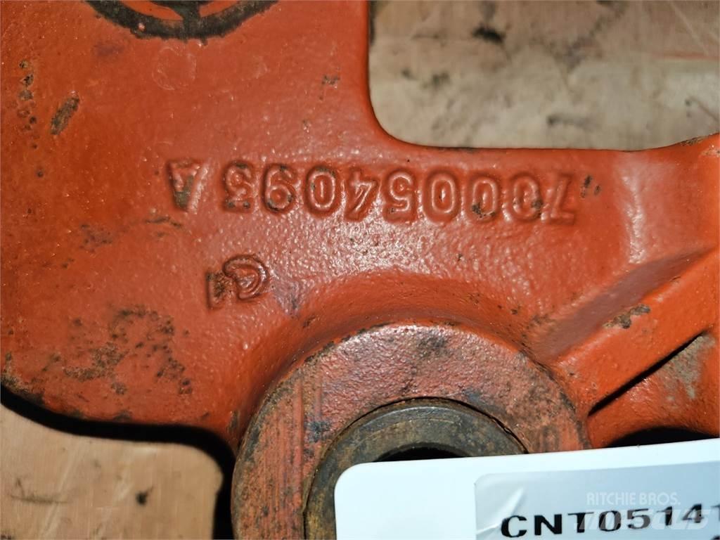 Hesston 4700 Киповые захваты