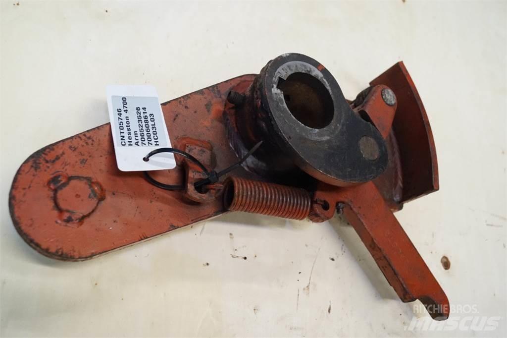 Hesston 4700 Комплектующие сельхозмашин для уборки сена