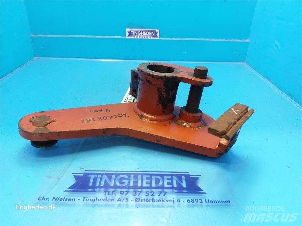 Hesston 4700 Комплектующие сельхозмашин для уборки сена