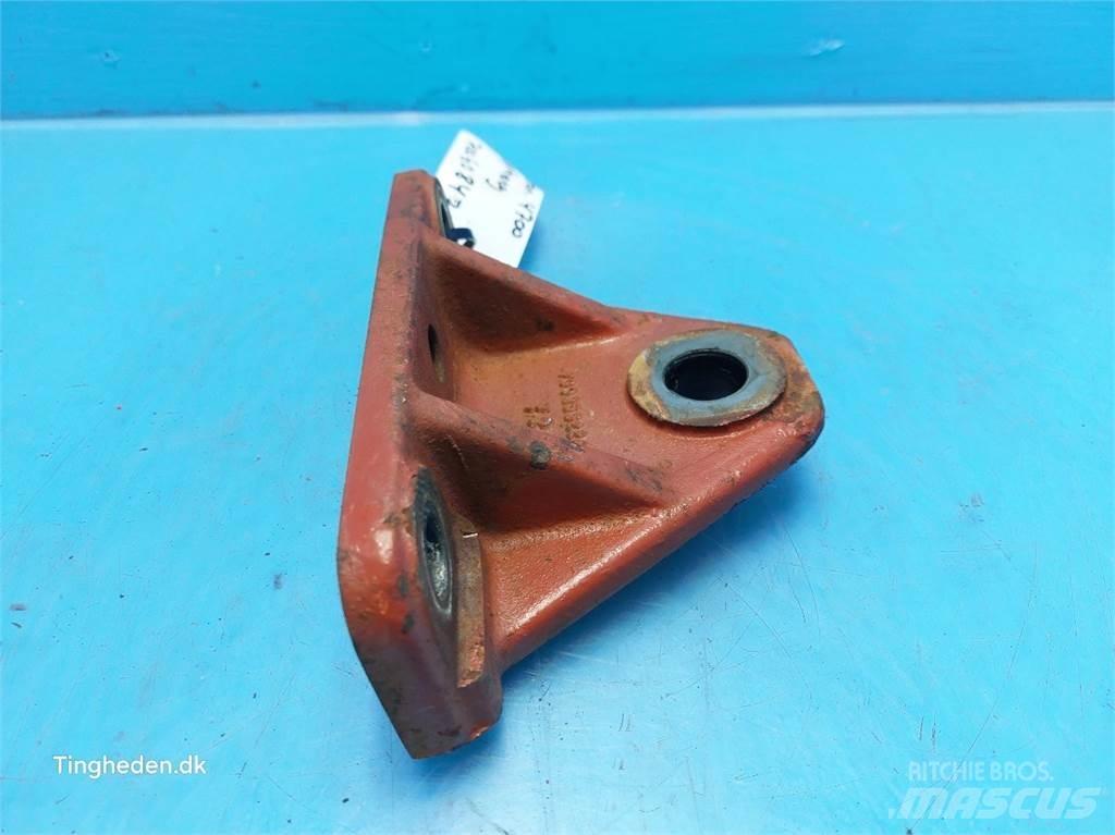 Hesston 4700 Комплектующие сельхозмашин для уборки сена