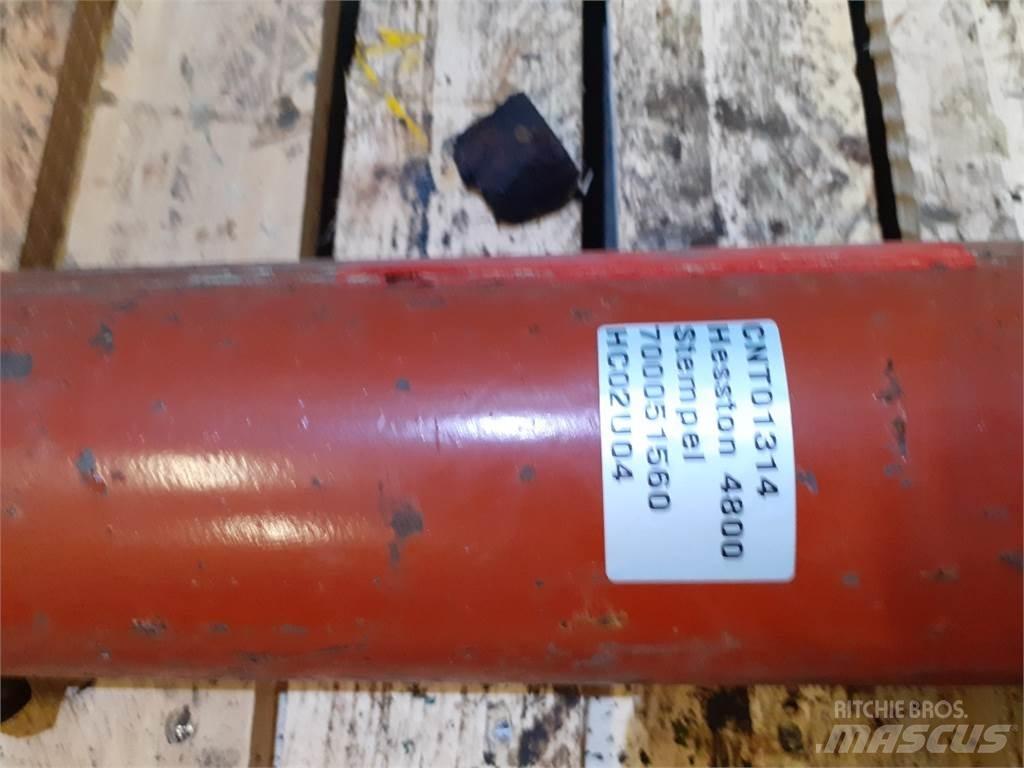 Hesston 4800 Киповые захваты