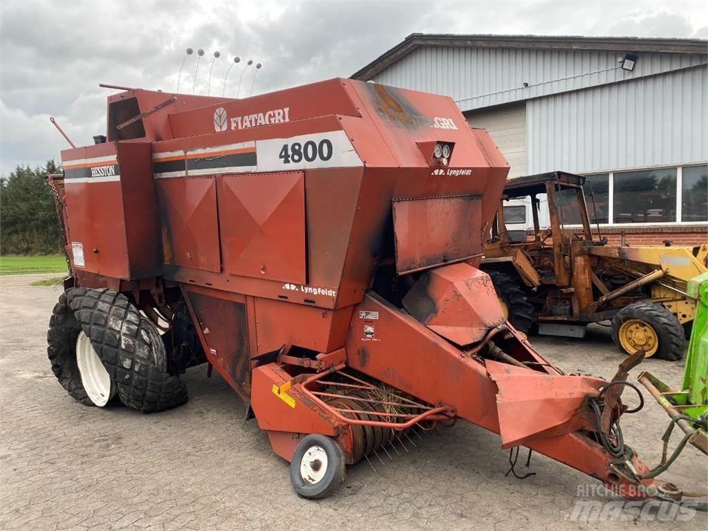Hesston 4800 Тюковые пресс-подборщики