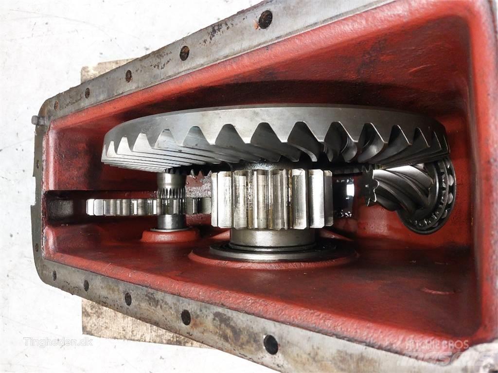 Hesston 4860 Трансмиссии и КПП