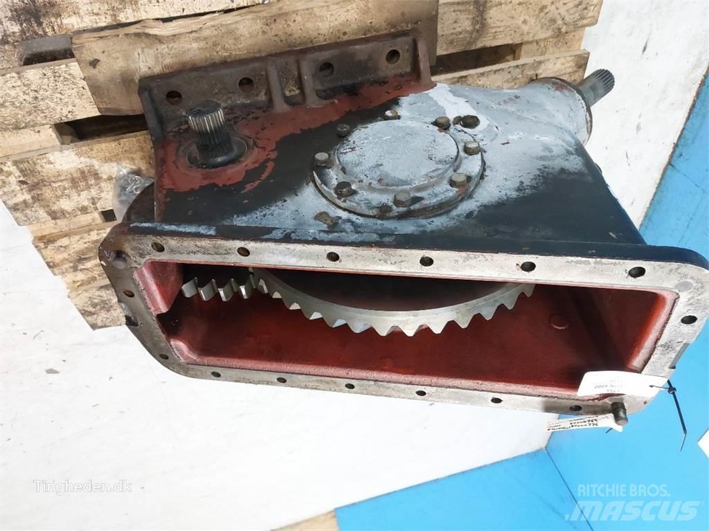 Hesston 4860 Трансмиссии и КПП