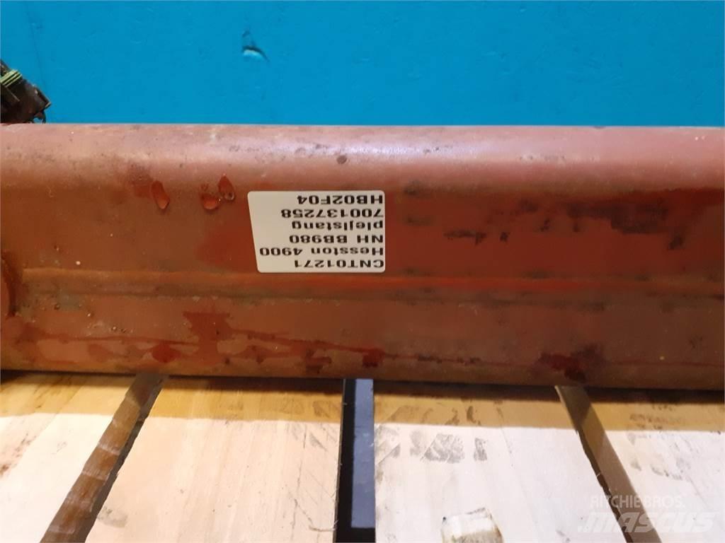 Hesston 4900 Комплектующие сельхозмашин для уборки сена