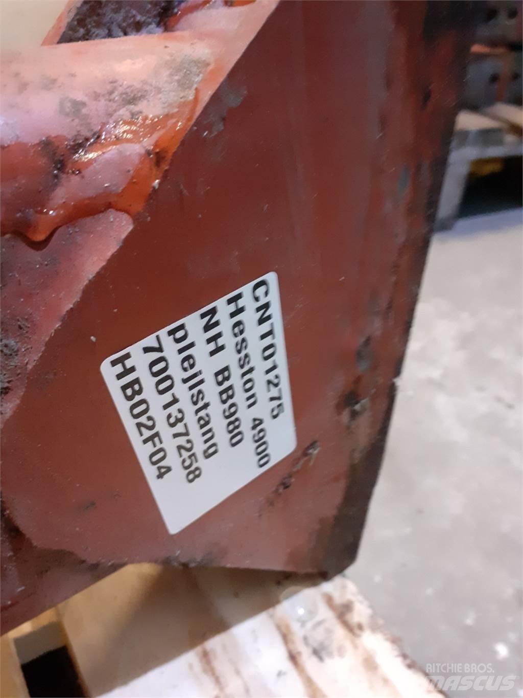 Hesston 4900 Комплектующие сельхозмашин для уборки сена
