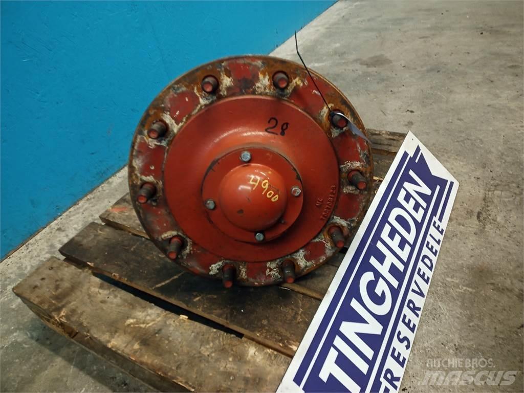 Hesston 4900 Оси