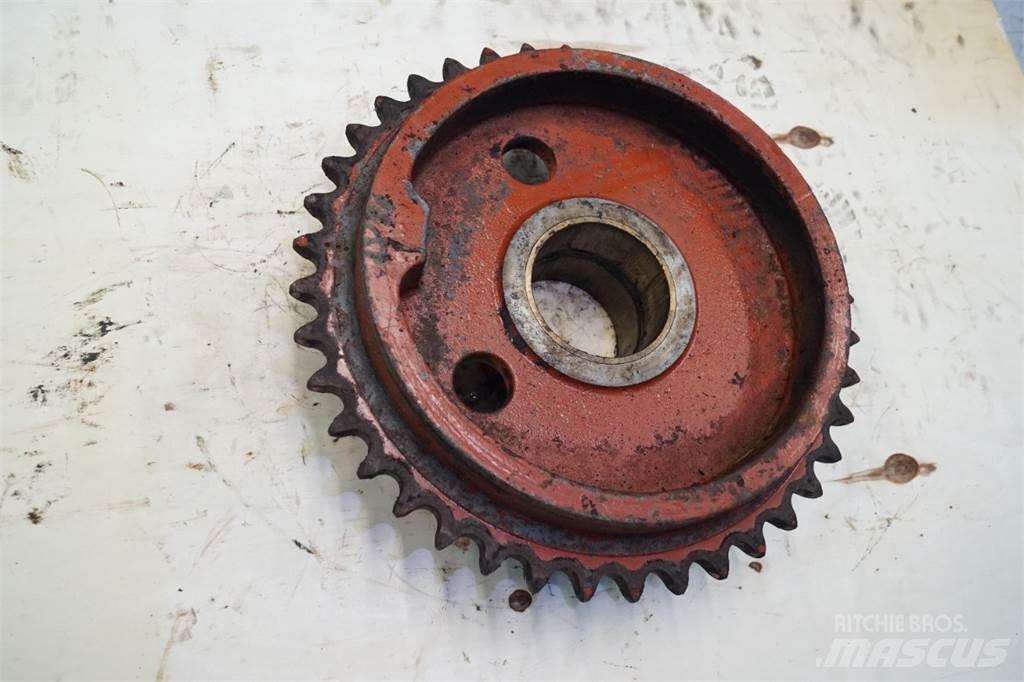 Hesston 4900 Комплектующие сельхозмашин для уборки сена