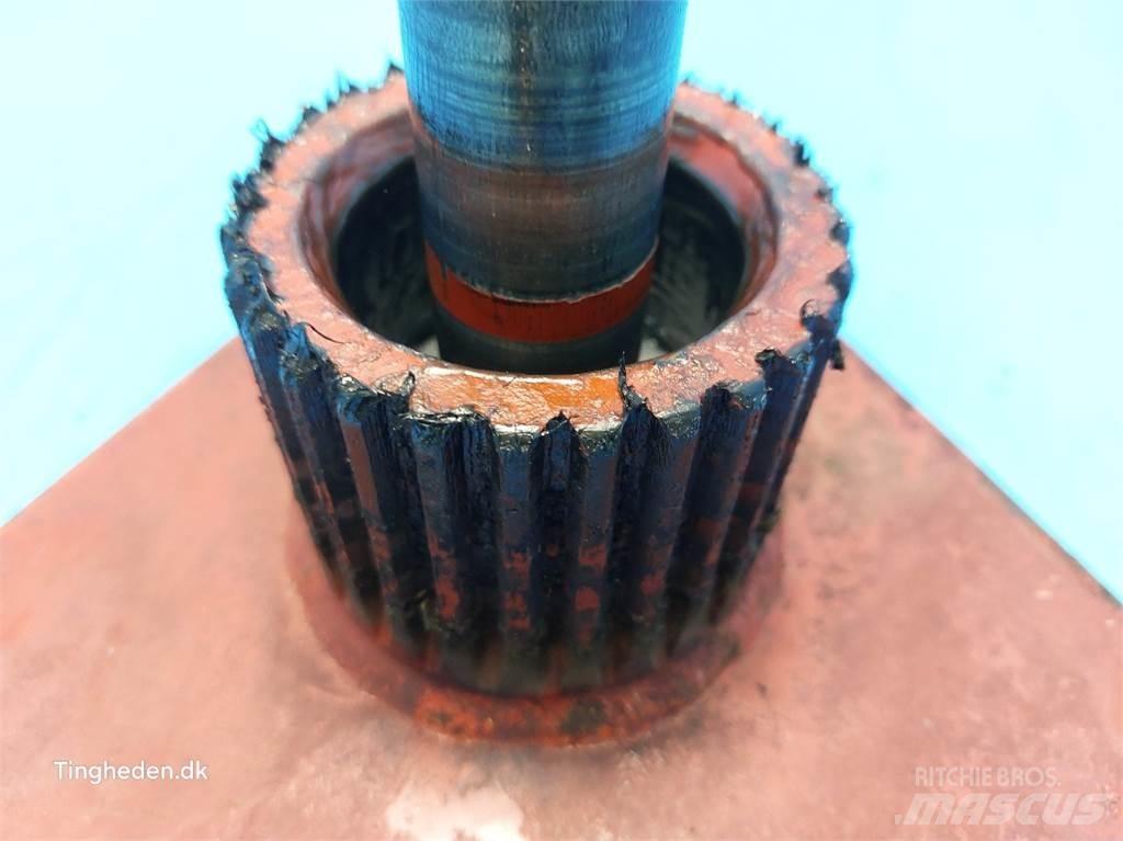 Hesston 4900 Трансмиссии и КПП
