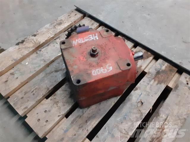 Hesston 5700 Трансмиссии и КПП