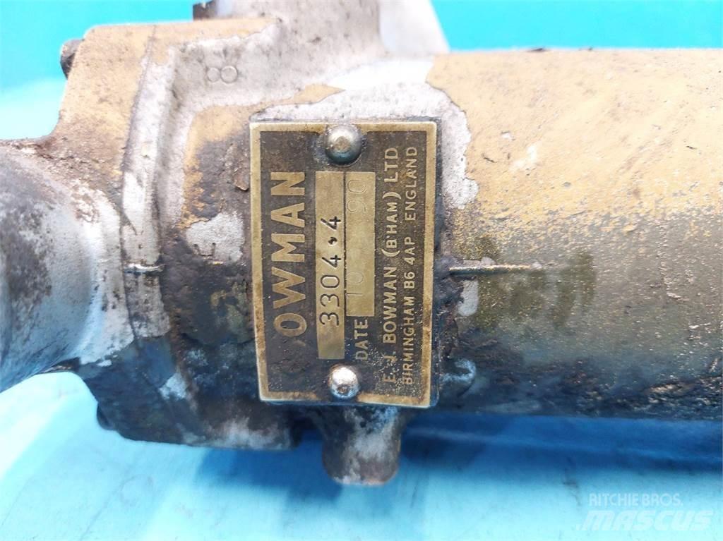 Hydrema 806 Радиаторы