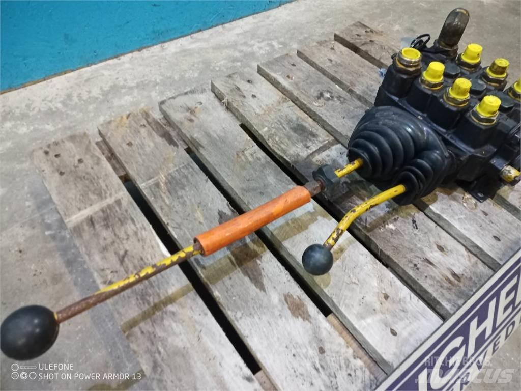 Hydrema 906A Гидравлическая система