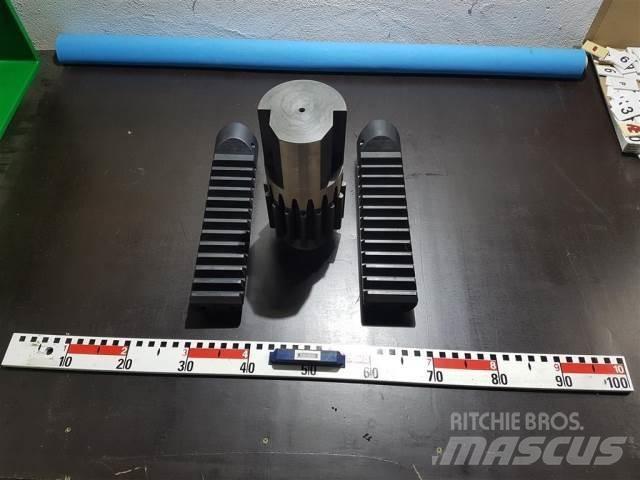 Hydrema 906B Экскаваторные стрелы
