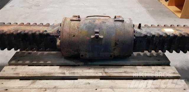 Hydrema 906D Оси