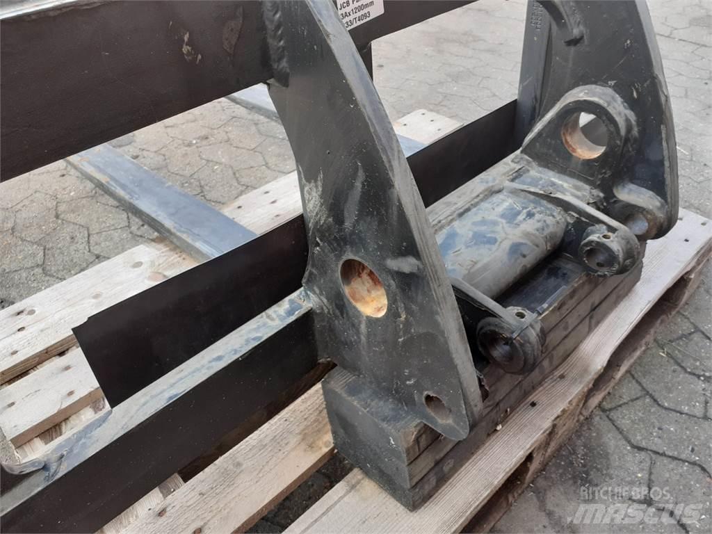 JCB Pallegafler Паллетные вилы