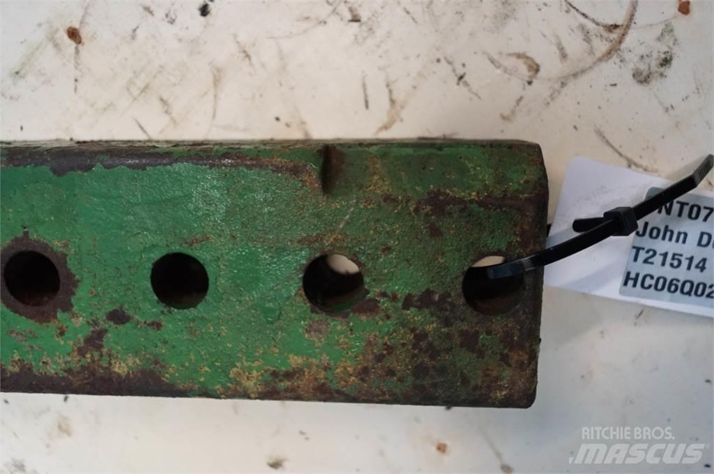 John Deere 1020 Навесное оборудование и запчасти