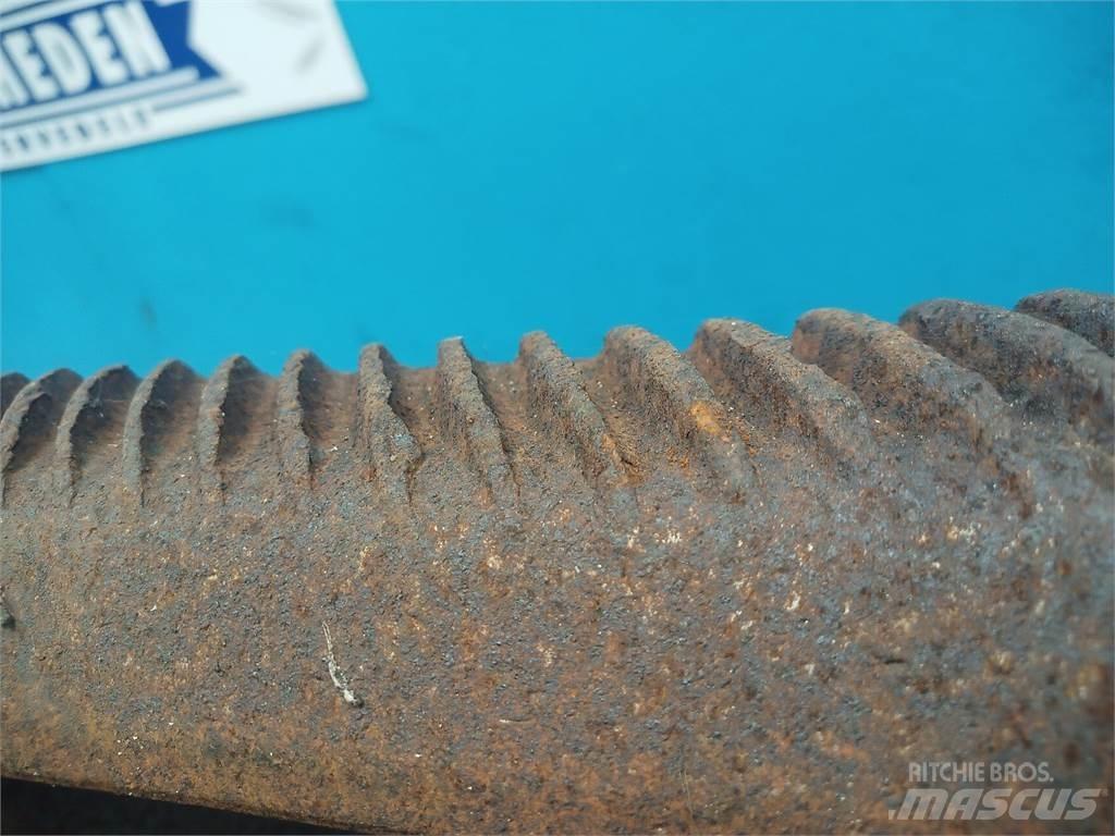 John Deere 1042 Компоненты для зерноуборочных комбайнов
