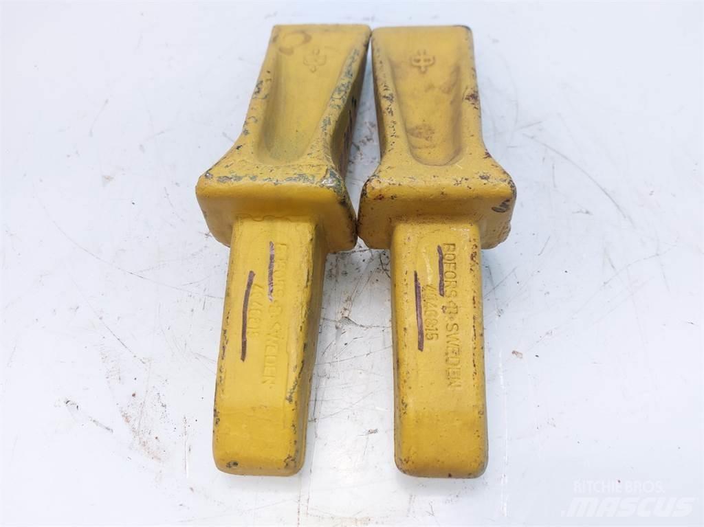 John Deere 1063 Ковши