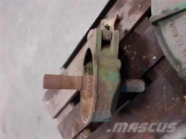 John Deere 1065 Компоненты для зерноуборочных комбайнов