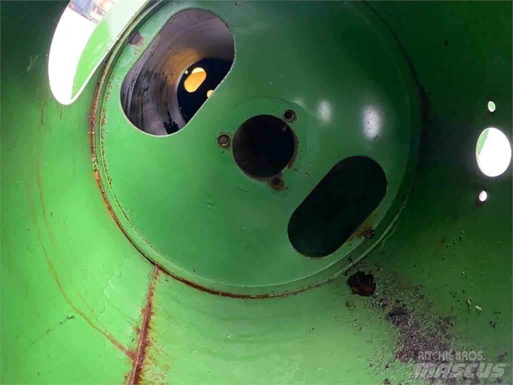 John Deere 1065 Компоненты для зерноуборочных комбайнов