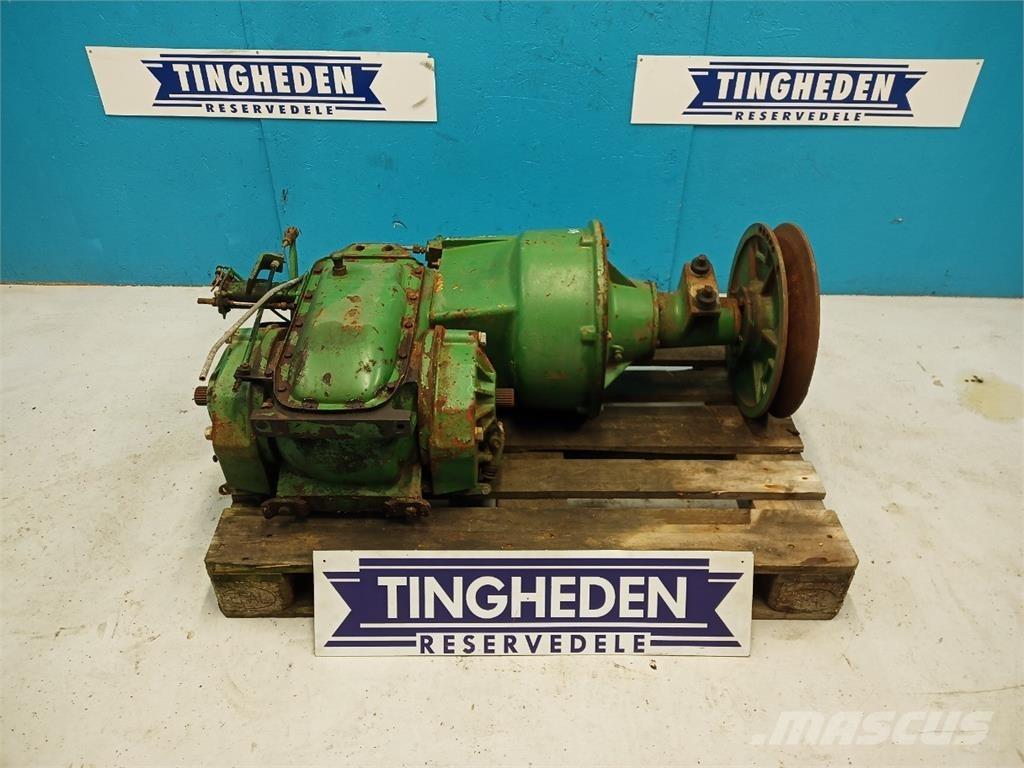 John Deere 1065 Трансмиссии