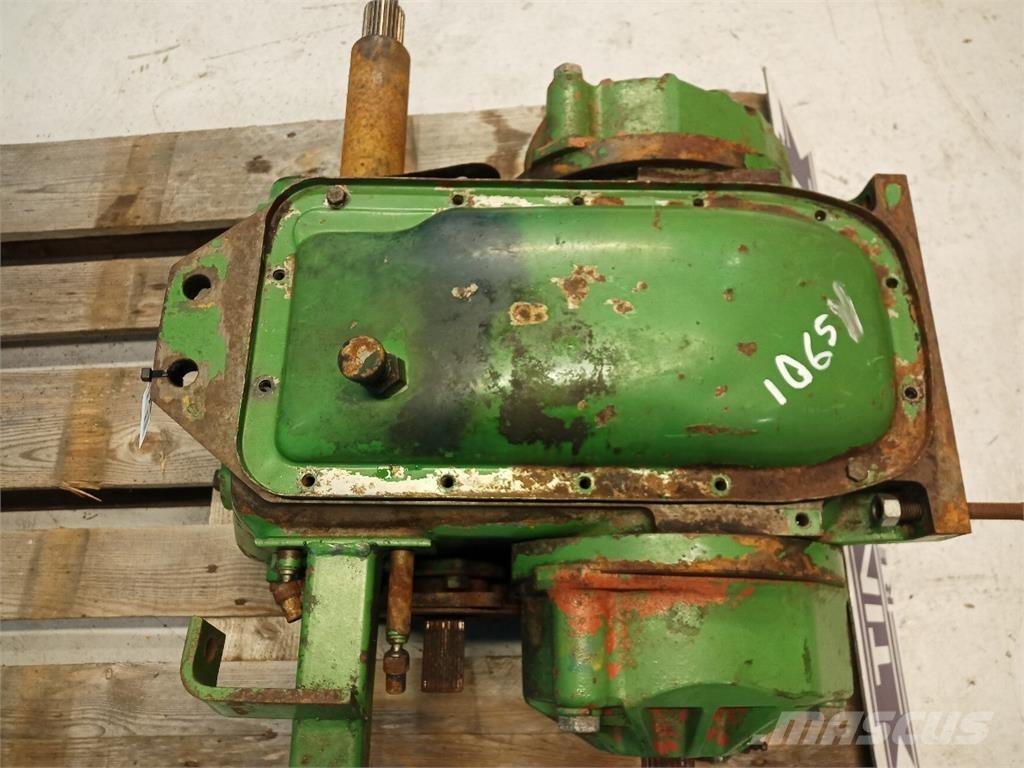 John Deere 1065 Трансмиссии