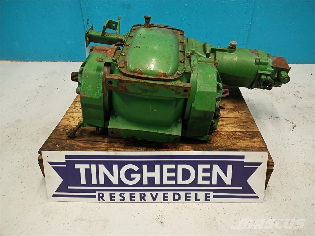 John Deere 1075 Трансмиссии