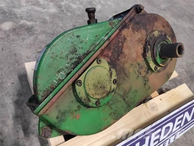 John Deere 1085 Трансмиссии