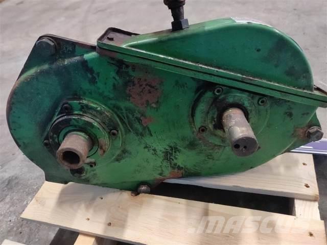 John Deere 1085 Трансмиссии