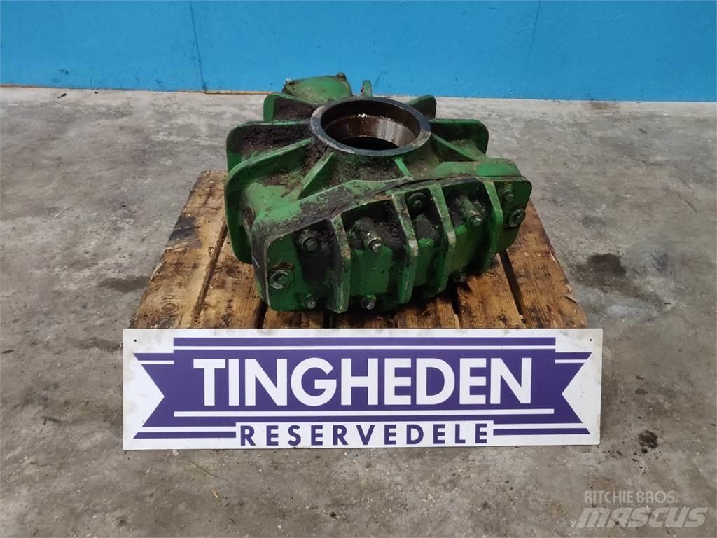 John Deere 1085 Компоненты для зерноуборочных комбайнов