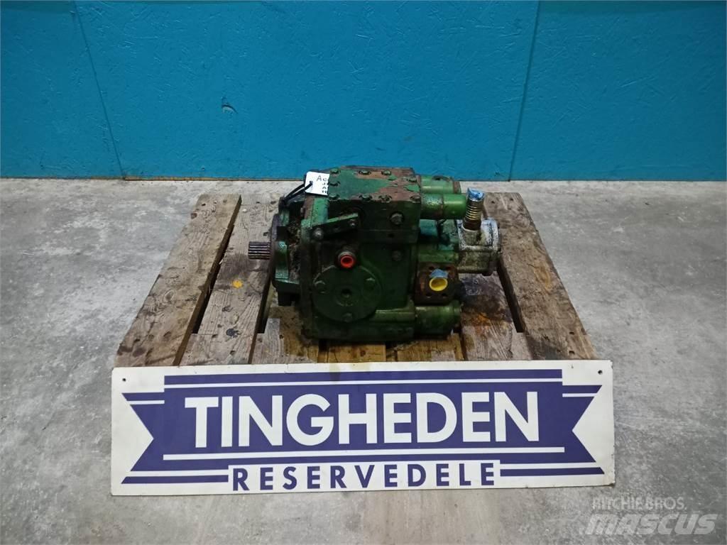 John Deere 1085 Детали гидравлической системы